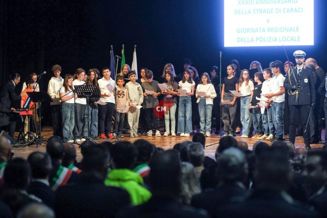 festa-polizia-locale-2025-teatro-rossini-civitanova-FDM-9-650x433