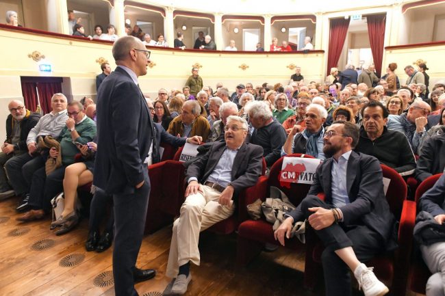 matteo-ricci-al-teatro-annibal-caro-civitanova-FDM-1-650x433