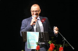 matteo-ricci-al-teatro-annibal-caro-civitanova-FDM-7-325x216