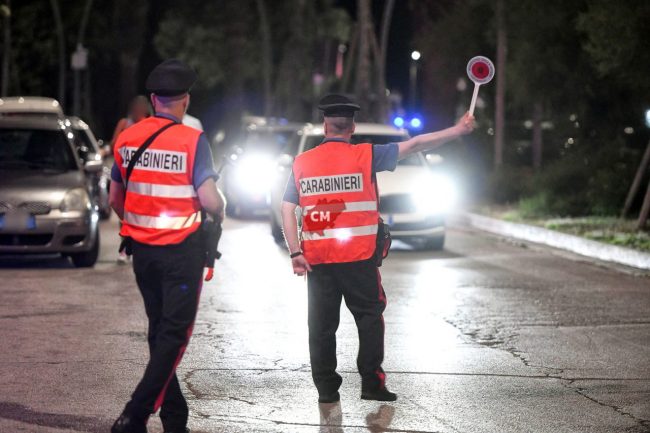 controlli carabinieri notte - lungomare sud - civitanova - FDM (5)