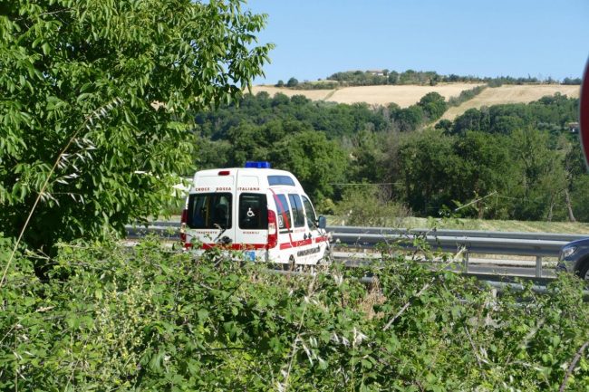 incidente-tolentino-superstrada2-650x433