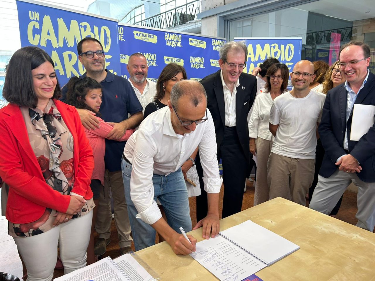 matteo-ricci-ancona-firma3