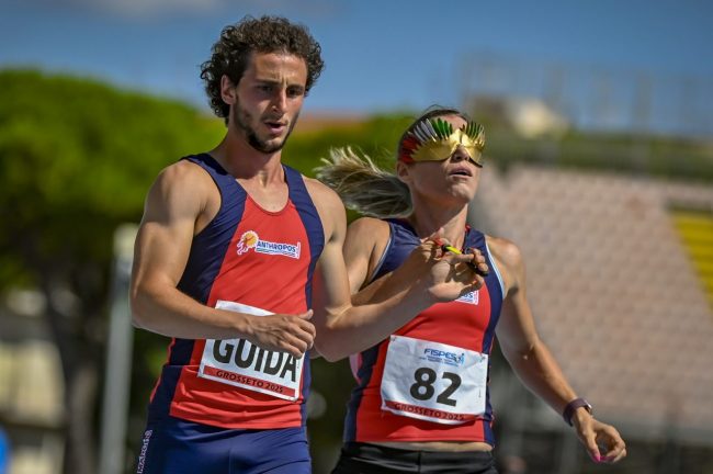 3.-arjola-dedaj-e-la-sua-guida-650x432