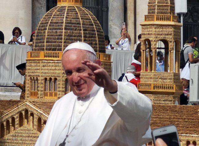 Il-Covo-in-Vaticano-con-Papa-Francesco