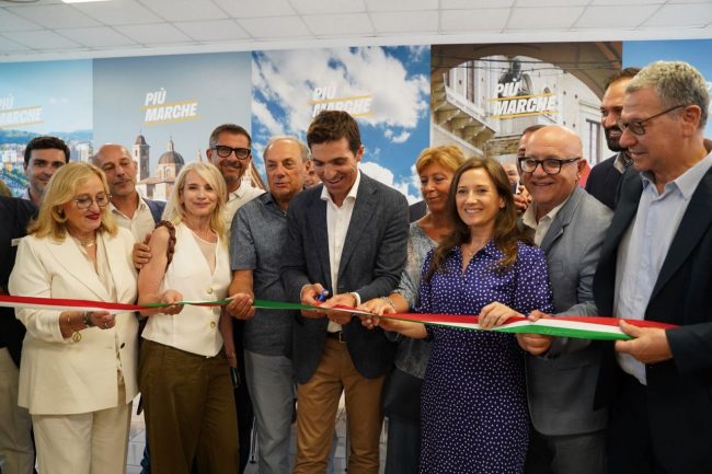 Inaugurazione-acquaroli-2-650x433