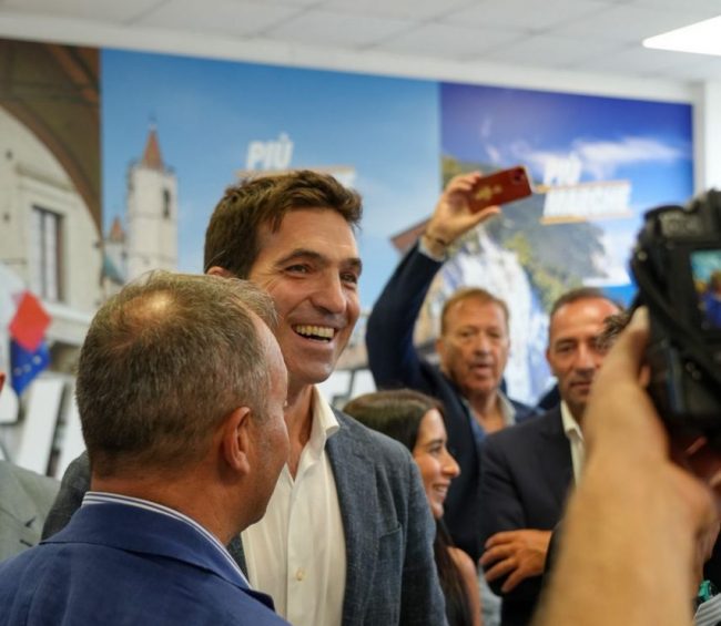 Inaugurazione-acquaroli-6-e1753552670776-650x565