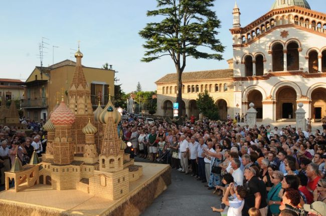 La-sfilata-dei-Covi-a-Campocavallo-1-650x431