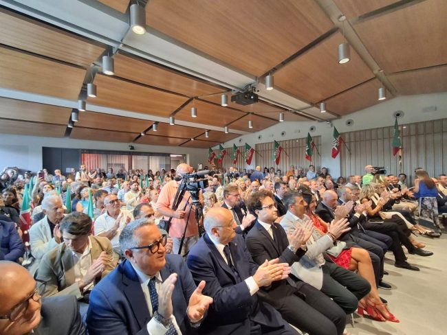 tajani-camerino-forza-italia-4-650x488