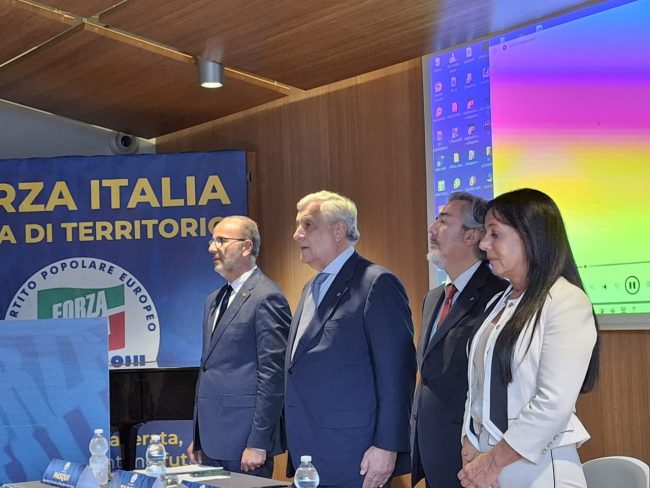 tajani-camerino-forza-italia-7-650x488