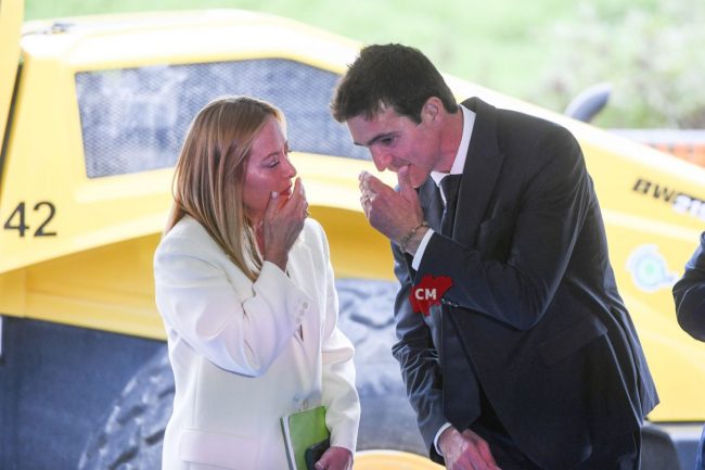 anas-visita-giorgia-meloni-e-acquaroli-cessapalombo-FDM-10-650x433