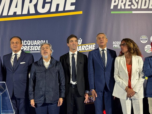 acquaroli-battistoni-porto-potenza2-650x488