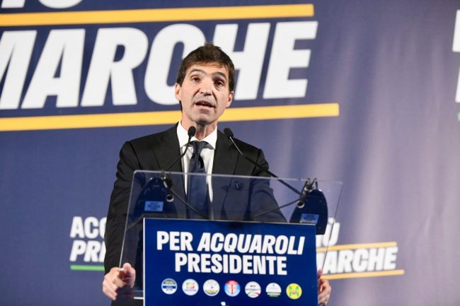 acquaroli-porto-potenza4-650x433