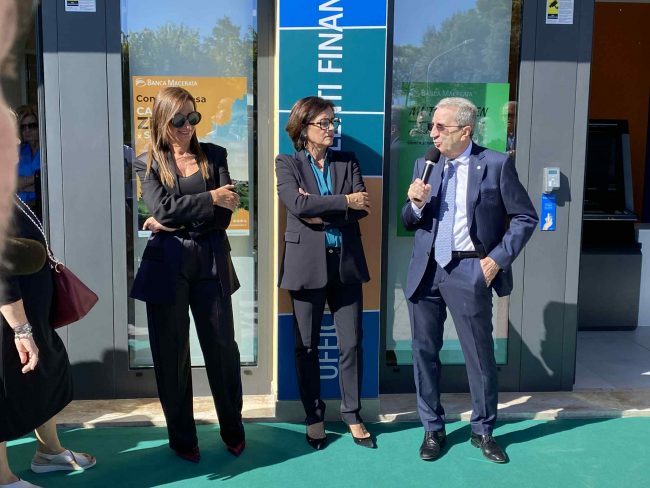 inaugurazione-banca-macerata-corridonia-14-650x488