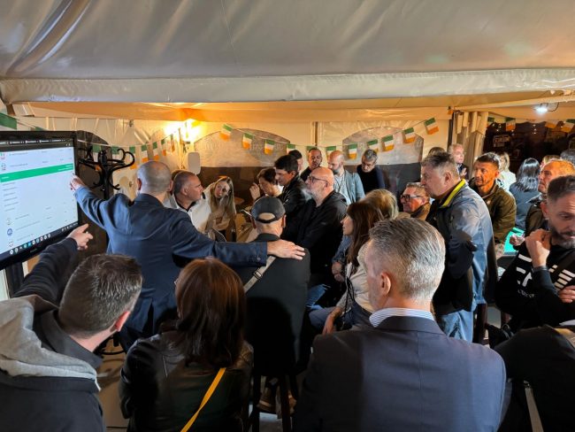 la-festa-di-acquaroli-a-potenza-picena19-650x488