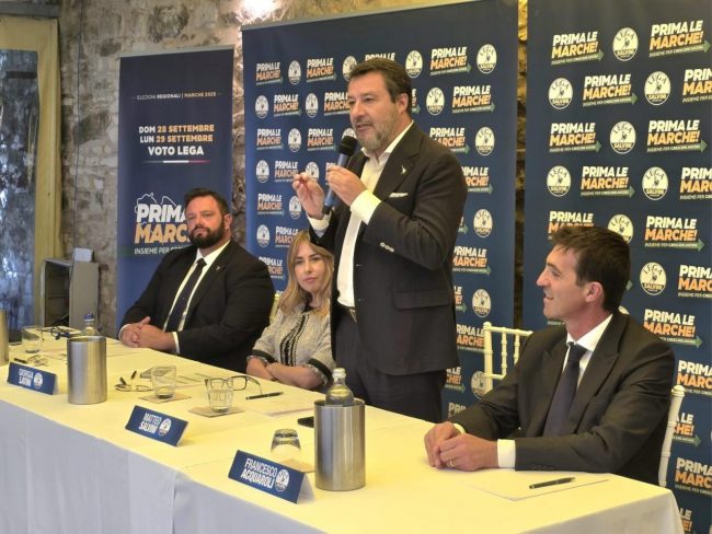 salvini-acquaroli-5-650x488