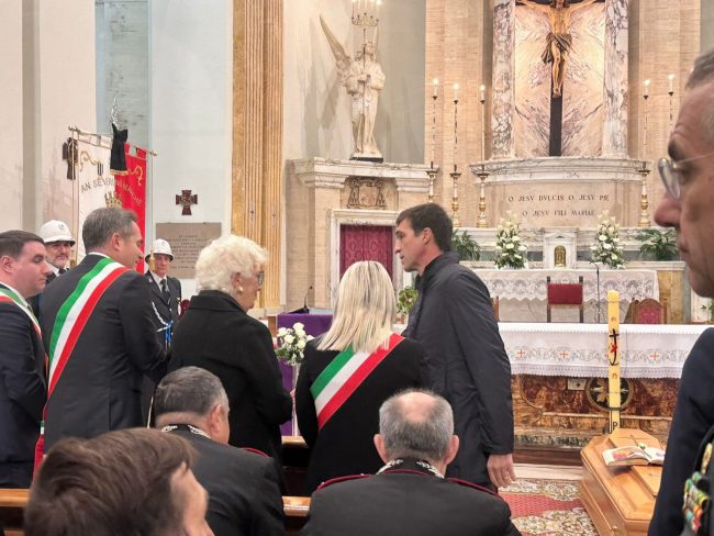 Acquaroli-funerali-menichelli-2-650x488