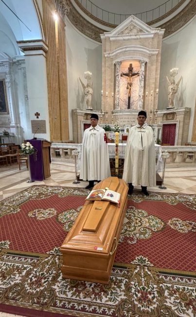 Funerali-Menichelli-18-403x650