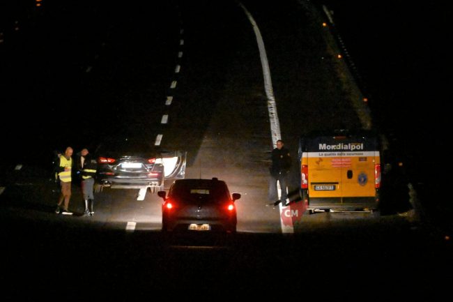 assalto-portavalori-autostrada-a14-porto-recanati-FDM-1-650x433