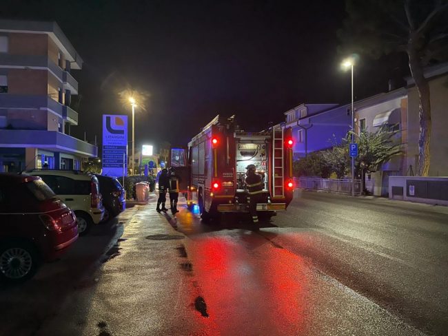 bancomat-porto-potenza12-650x488