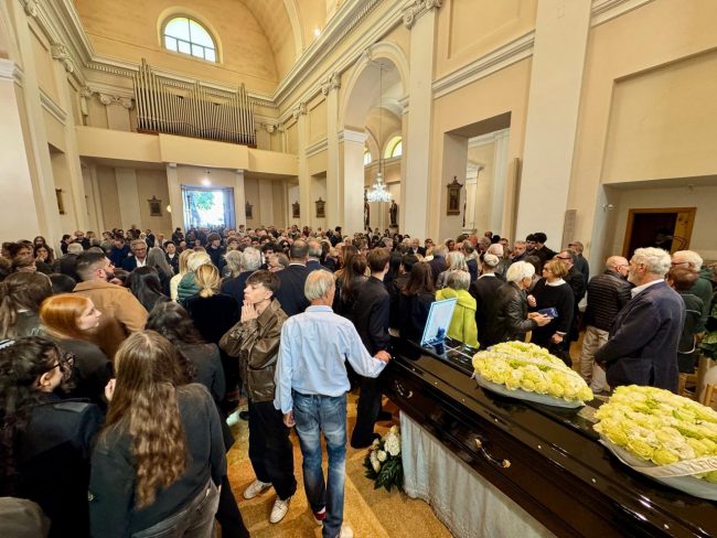 funerale-paciotti-10-650x488