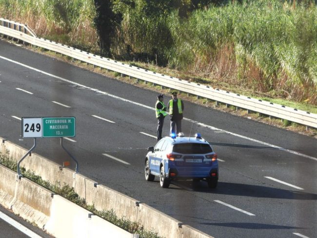 traffico-autostrada-statale-assalto-portavalori-5-650x488