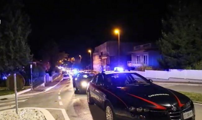 arresti-droga-operazione-cingoli-carabinieri-5-650x388-1