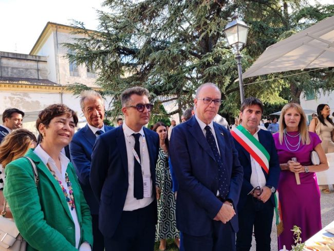 Con-il-ministro-Valditara-2-650x488