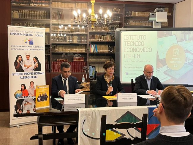 Presentazione-ITE-4.0-presso-lUSR-650x488