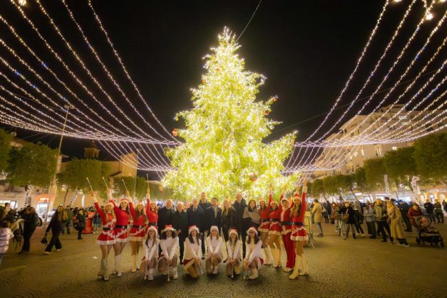 luci natale albero luminarie civitanova 2025