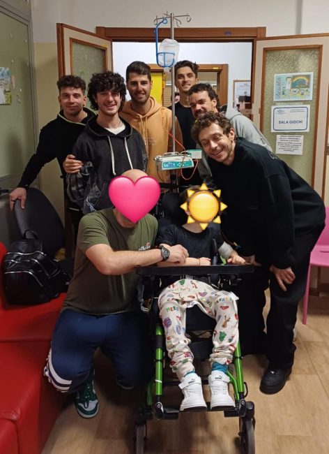 valentino-rossi-salesi-ancona-1-472x650