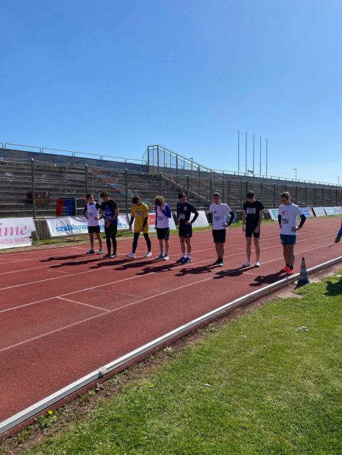 Alcuni-studenti-dellindirizzo-Turismo-dello-Sport-e-del-benessere