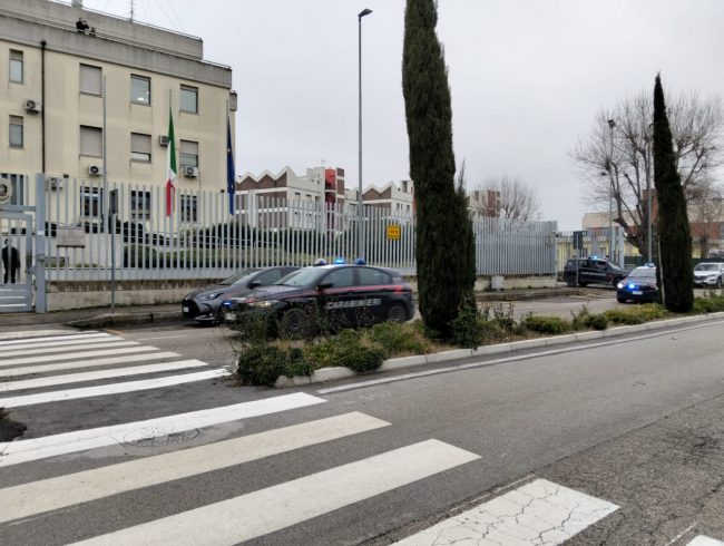 carabinieri-arresti-spaccio-2-650x490