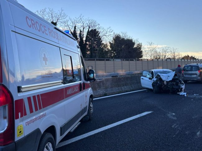 incidente-autostrada-civitanova-5_censored-650x488
