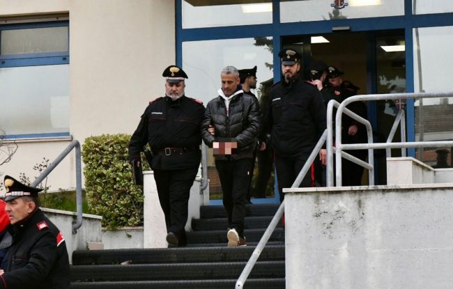 operazione-carabinieri-civitanova-5-650x415