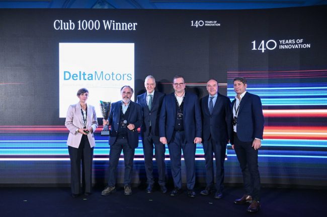 Foto-premiazione-Presidente-Luigi-Lucentini