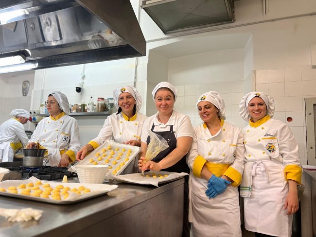 lezioni-cucina-Varnelli-3-650x488