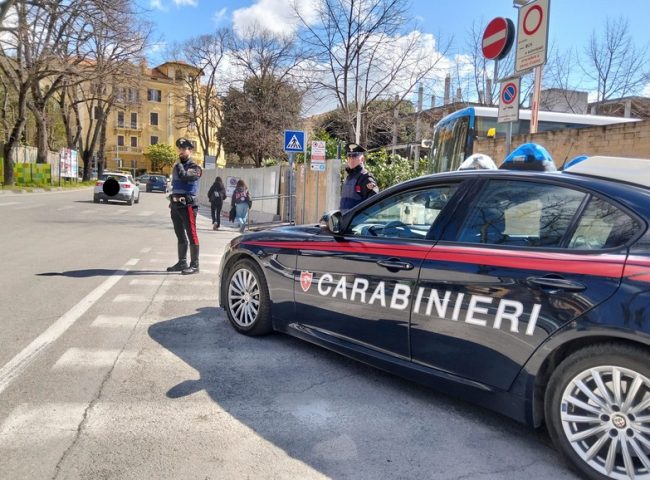 carabinieri archivio bus terminal piazza pizzarello (2)