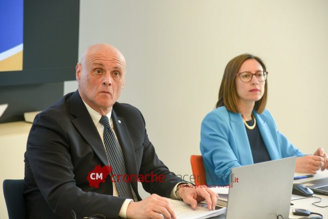 Toni Guardiani_Monica Damen_Banca Macerata_FF-2