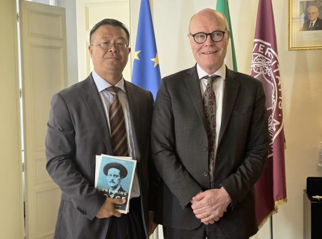 confucio_Unimc_Li Xiaoyong e John McCourt 2