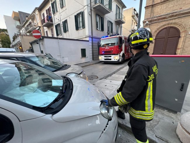 incidente civitanova via mameli (4)