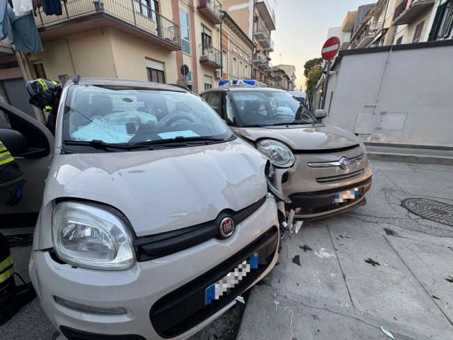 incidente civitanova via mameli (6)