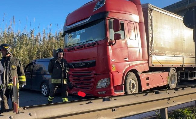 incidente superstrada 11