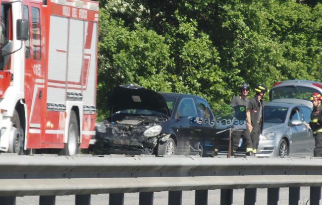 incidente superstrada montecosaro 5