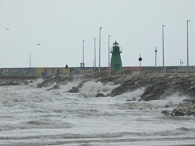 mare civitanova mareggiata (8)