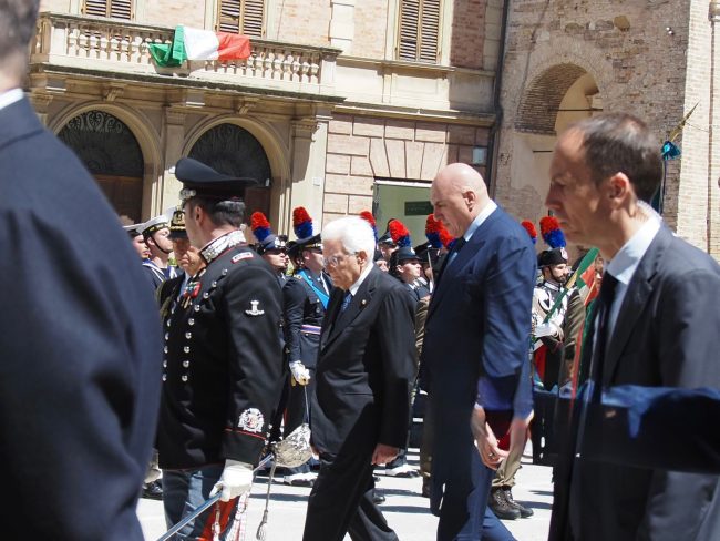 mattarella crosetto san severino 25 aprile festa uscita (3)
