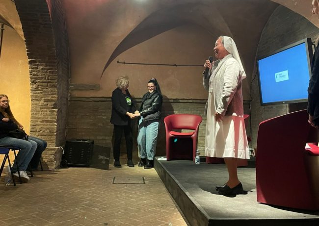 suor Cecilia Cardinal