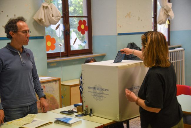 De Amicis_Seggio Elettorale_Voto_FF-3