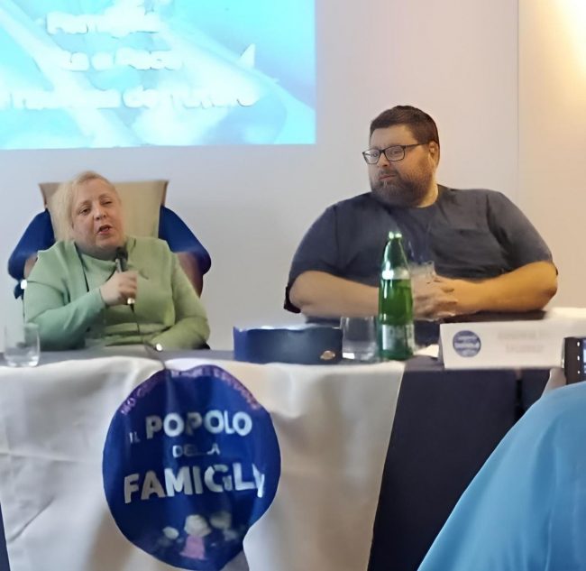 adinolfi popolo della famiglia
