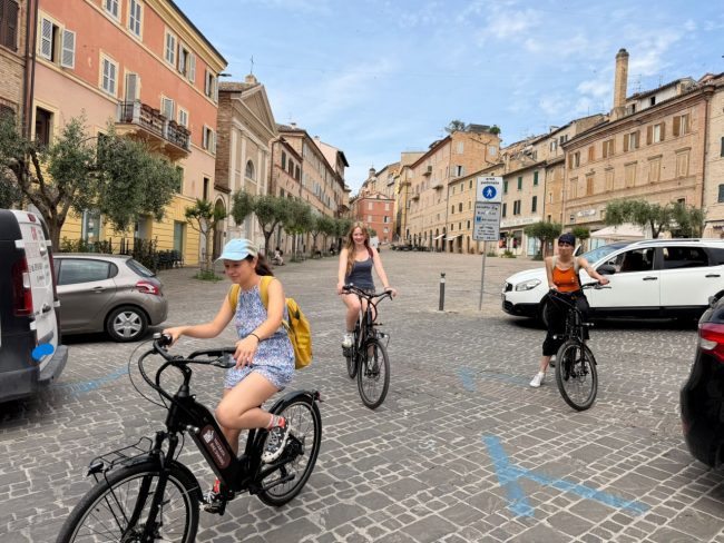 bike sharing macerata piazza mazzini 2