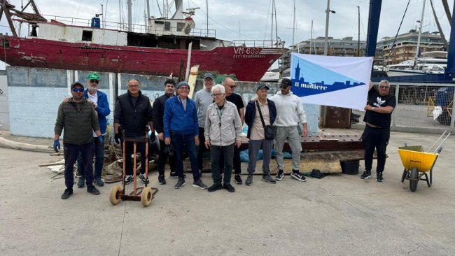 giornata ecologica vivi porto rifiuti (4)